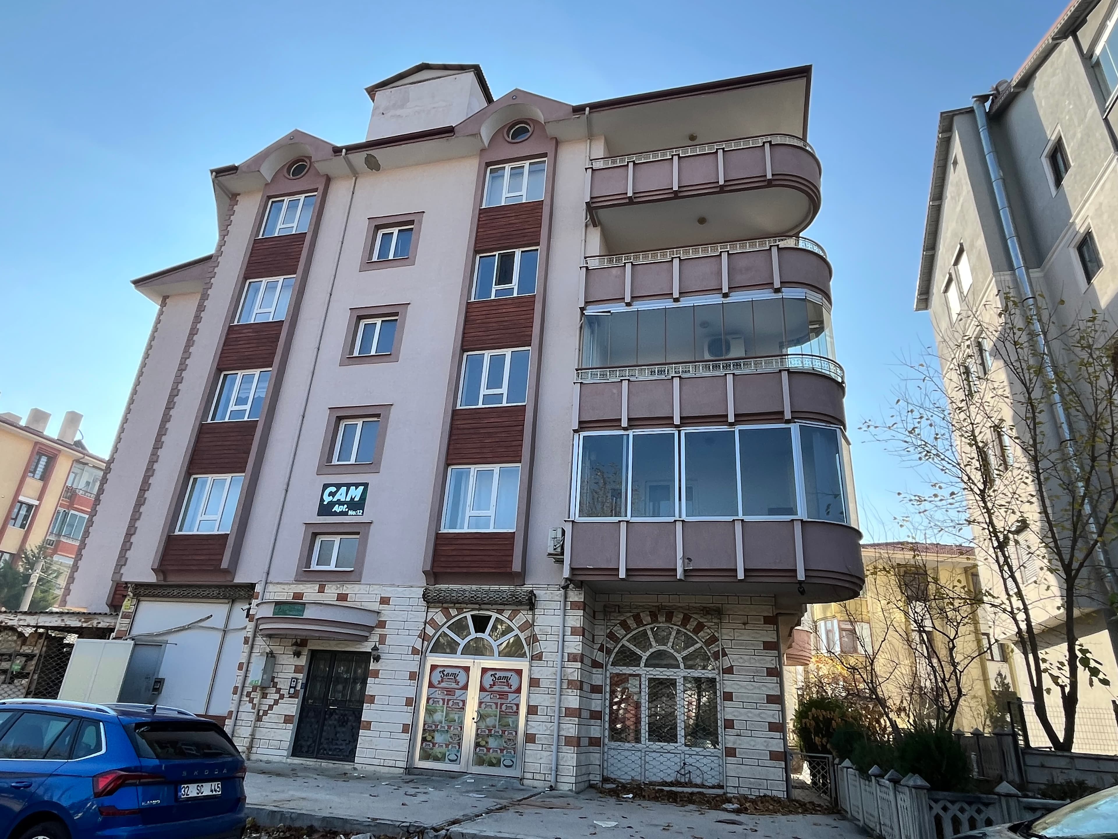 Isparta Gülevleri Mahallesi’nde Ara Kat 3+1 Daire