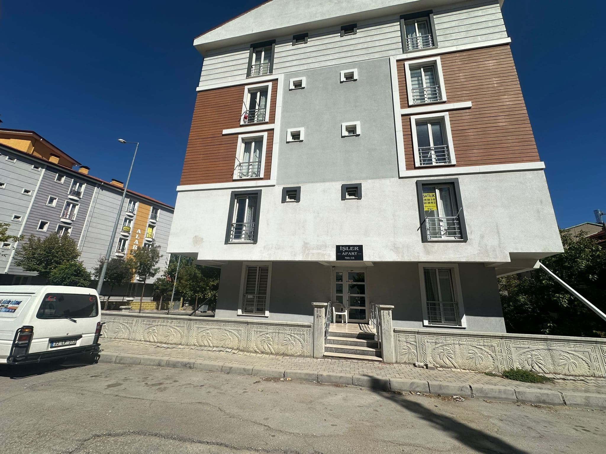 Isparta Bağlar Mahallesi – Gülistan Yolu, İşler Apart’ta Yüksek Kira Getirili 2+0